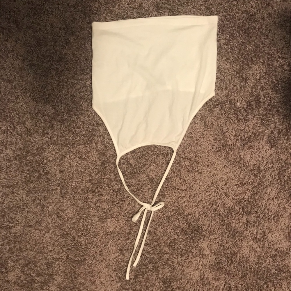 brandy melville top. one size. never worn